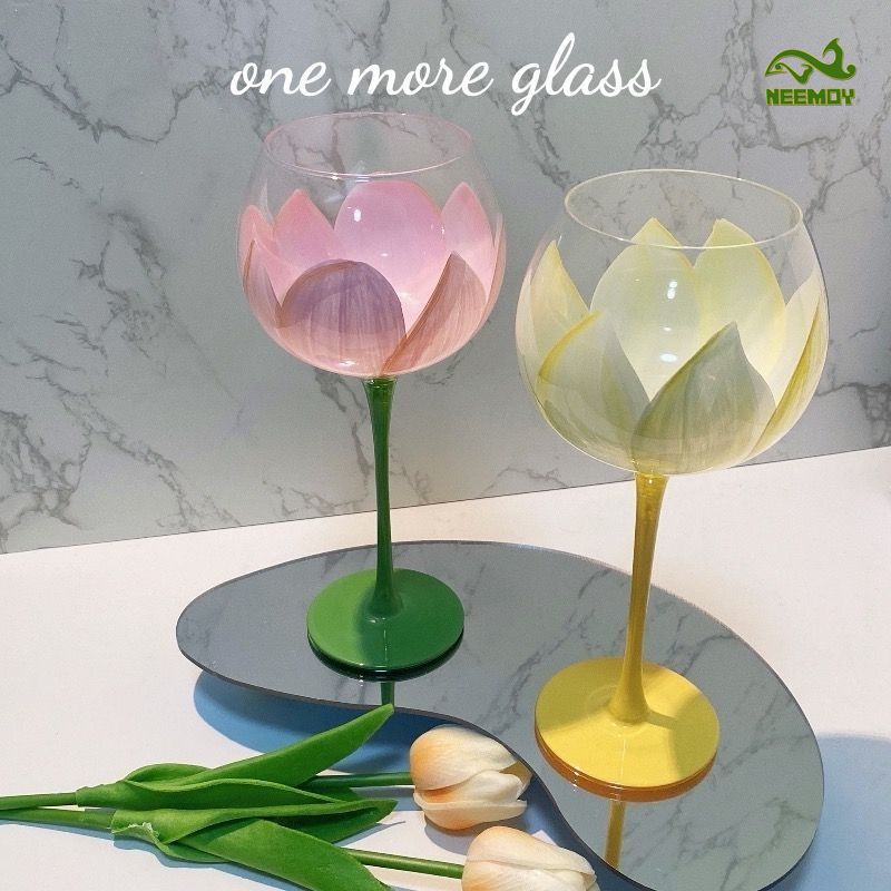 Middle Aged Tulip Painted Glas - огляд і ціна Wine Beer Foot